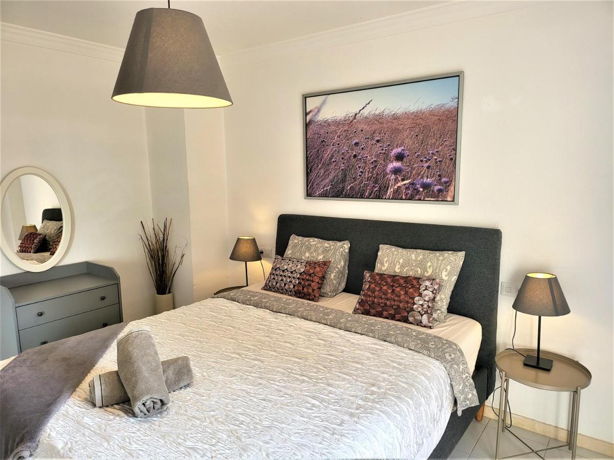 2 bedrooms sea view apartament 100 meters from ocean Los Cristianos  Buitenkant foto